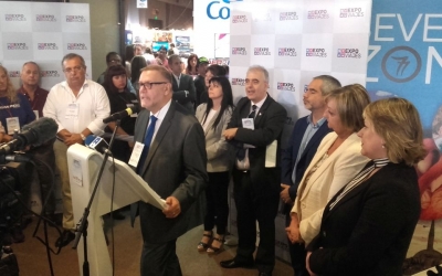 Carlos Pera habla en la inauguraci&oacute;n.