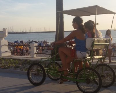 Piri&aacute;polis suma servicio gratuito para turistas uruguayos y extranjeros