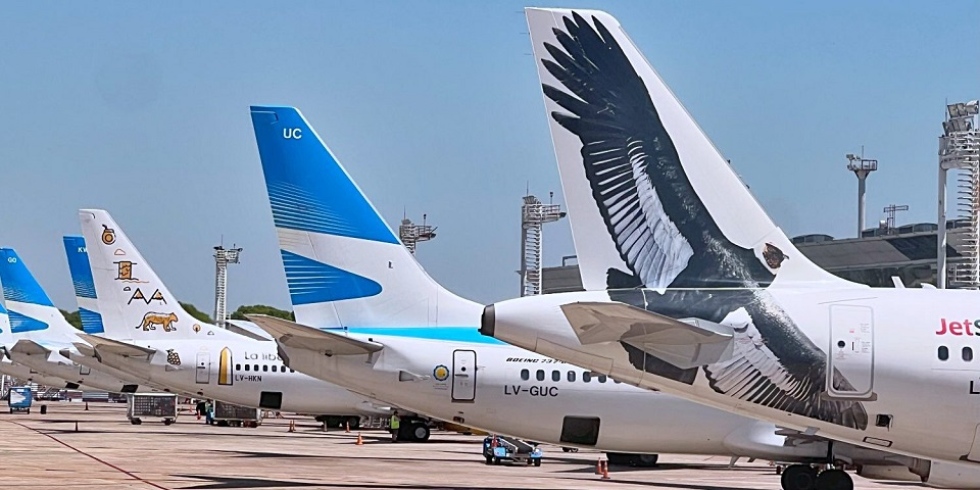 Argentina  por decreto desregula el sector aerocomercial