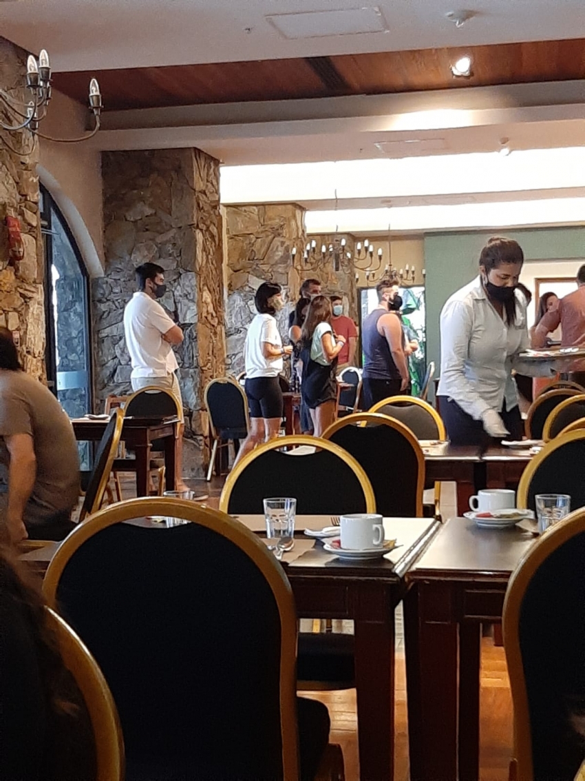 Miradas contrapuestas a la extensi&oacute;n del cierre de fronteras, y general aprobaci&oacute;n a la ampliaci&oacute;n horaria en la gastronom&iacute;a