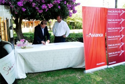 Avianca y Taca renuevan propuesta de vinos a bordo de la mano de Vi&ntilde;a Undurraga