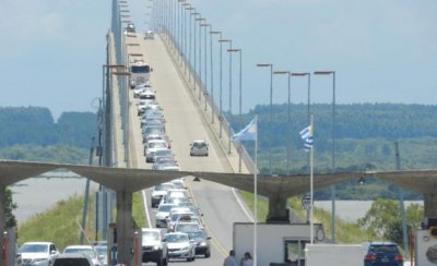 M&aacute;s ingresos de turistas por el puente San Mart&iacute;n
