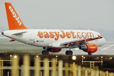 Declar&oacute; "mayday" avi&oacute;n de Easyjet por falta de combustible