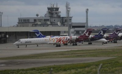 Las aeronaves de la exPluna esperan su futuro.