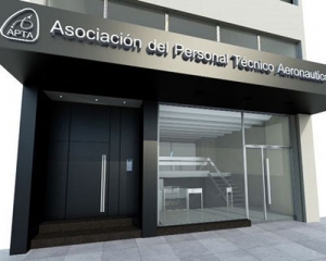 Argentina: los gremios aeronáuticos piden paritarias