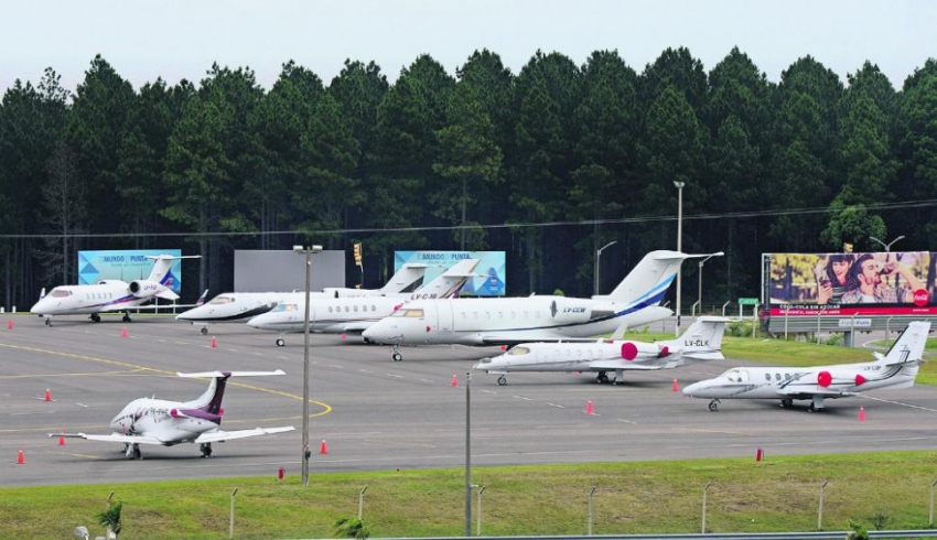Aeropuertos de Carrasco y Punta del Este extienden exoneraciones de tarifas aeron&aacute;uticas para aeronaves con matr&iacute;cula nacional