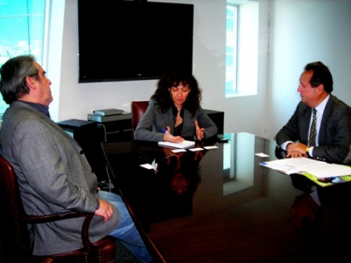 Sergio Campos, presidente Aptur; Kathleen Uribe, asesora del Ministerio de Econom&iacute;a; y Basko As&uacute;n, vicepresidente de Aptur