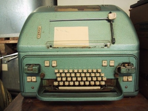 Turismo a pedal: cartas por avi&oacute;n, tel&eacute;fono por radio y a falta de puentes, balsas