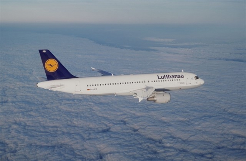 Lufthansa: despidos, reducci&oacute;n de flota y bajada del sueldo de los directivos