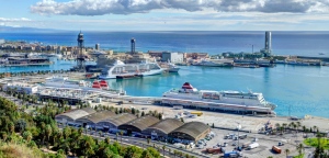 Los cruceros que visitan puertos europeos emiten tanto azufre tóxico como 1.000 millones de coches