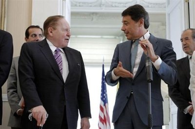 Gonz&aacute;lez y Adelson