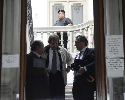 López Mena tramitó el aval y fijó a economía como el beneficiario