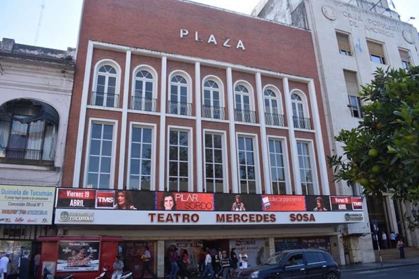 El teatro Mercedes Sosa, en la Plaza Independencia