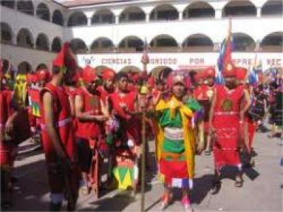 Per&uacute;: m&aacute;s de 13,000 visitantes apreciar&aacute;n escenificaci&oacute;n de ritual Warachicuy 2013 en Sacsayhuam&aacute;n