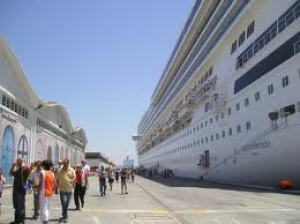 El gasto por crucerista asciende a un promedio de 180 euros al d&iacute;a