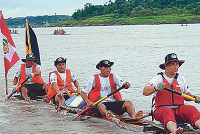 Perú: Loreto organiza carrera de balsas para promover turismo 