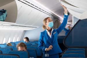 Seg&uacute;n IATA, en abril se recuperaron los viajes a&eacute;reos dom&eacute;sticos y se estancaron los internacionales