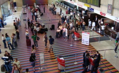 Actitud de Venezuela con aerol&iacute;neas encarece viajes