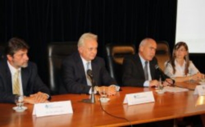 Meyer present&oacute; el SIET, Sistema de informaci&oacute;n y estad&iacute;stica tur&iacute;stica