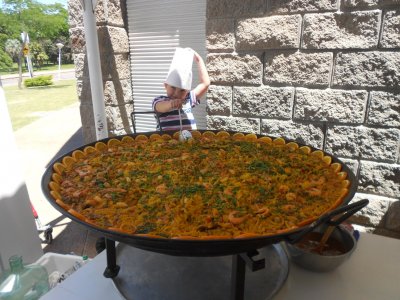 Paella Gigante de Piriápolis a beneficio de la Teletón