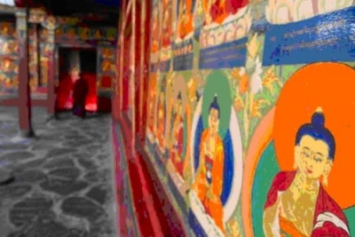 De Lhasa a Katmand&uacute;, la carretera del techo del mundo
