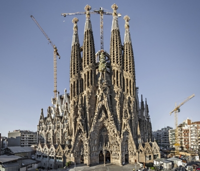 Sagrada Familia en Barcelona: ¿ícono; capricho de Gaudí o business?