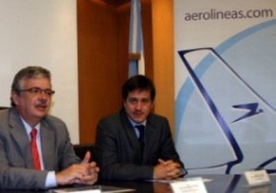 Austral comenzó la renovación de la flota y sumó dos aviones Embraer