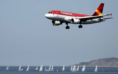 Contin&uacute;an las compras y fusiones entre aerol&iacute;neas