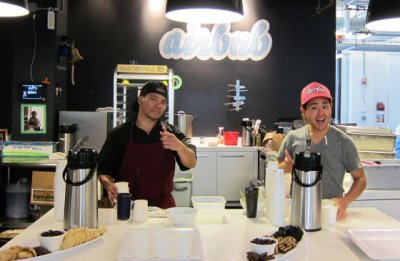  La cafeter&iacute;a de Airbnb en su sede de San Francisco. / R. J. C.