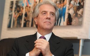 Tabar&eacute; V&aacute;zquez autorizar&aacute; por escrito misiones oficiales