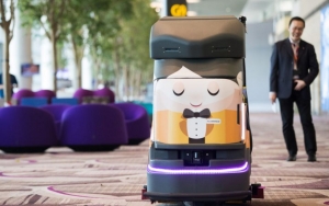 Te presentamos el primer aeropuerto donde s&oacute;lo te atender&aacute;n robots
