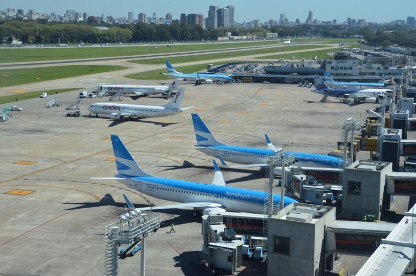Octubre sin vuelos de cabotaje en Argentina