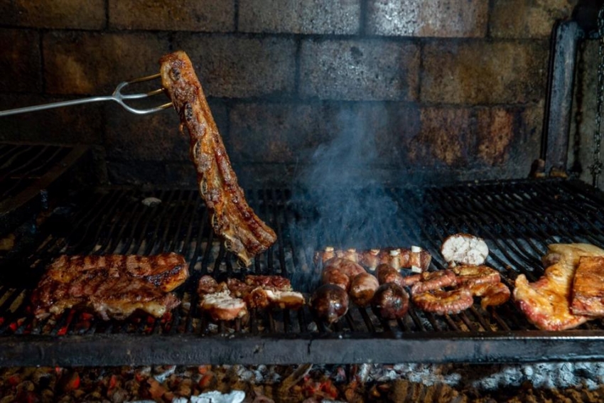 Jes&uacute;s Mar&iacute;a, en C&oacute;rdoba, alardea con &ldquo;el mejor asado de Argentina&rdquo;