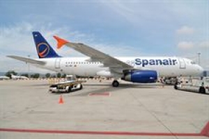 Spanair inicia la devoluci&oacute;n de sus aviones