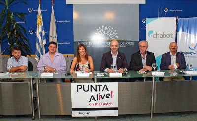 Ing.Agr. Pablo Gasalla, Presidente APROTUR; Alejandro Martinez, Alcalde (I) Piriapolis; Patricia Chabot, Organizadora de Punta Alive;  Antonio Carambula, Subsecretario del Ministerio de Turismo; Hugo Achugar, Director Nacional de Cultura (MEC); Alberto de Betolaza, Director de DINAPYME (MIEM).