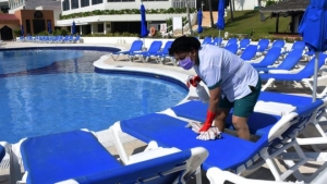 Coronavirus en M&eacute;xico: las dudas que despierta la reapertura de Canc&uacute;n