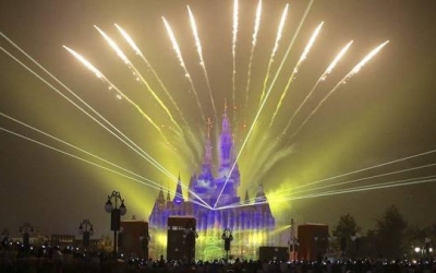  Fuegos artificiales, en la inauguraci&oacute;n del nuevo parque.