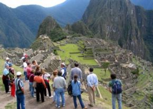 Per&uacute; revisa al alza sus previsiones de arribos tur&iacute;sticos para este a&ntilde;o