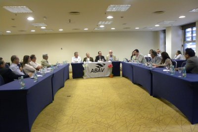 Cuerpo directivo de la ABAV realiza la primera reuni&oacute;n despu&eacute;s de la elecci&oacute;n.