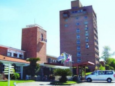 Charla en Colonia:  "El marco legal de la hoteler&iacute;a"