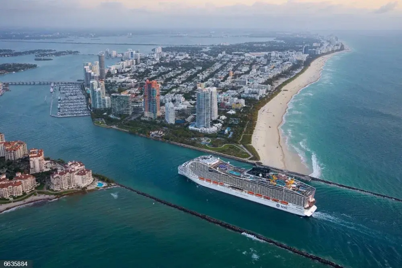 El puerto de Miami supera por primera vez los 10 millones de pasajeros de cruceros
