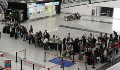 Kechichian confirm&oacute; cuarto vuelo semanal Montevideo-Madrid de Air Europa