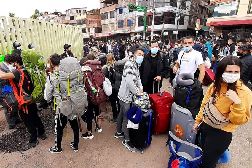 Autorizan vuelos de Latam, EL AL, Interjet y Aerom&eacute;xico para evacuar a turistas de Cusco y Lima