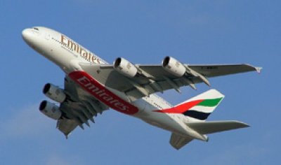 Emirates, la aerolinea que no deja de crecer desde que despeg&oacute; por primera vez en 1985