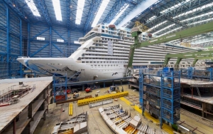Interior del Astillero Meyer en Papenburg, Alemania.