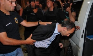 El pa&iacute;s serio, que da garant&iacute;a sobrada a los inversores, le debe el desagravio formal a Campiani y sus socios