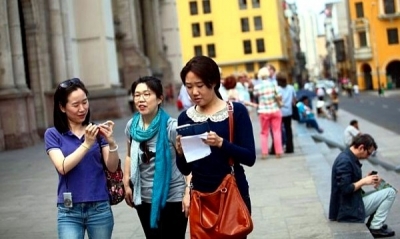 Turistas chinos aumentan su gasto promedio en viajes al Per&uacute;