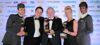 Peter Baumgartner, director comercial, Etihad Airways y Graham Cooke, Presidente y Fundador de los World Travel Awards.