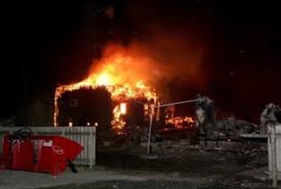 Incendio amenaza localidad hist&oacute;rica en Noruega