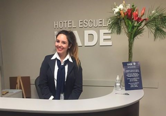 Reto y respuesta de escuelas de turismo ante la lucha Humanismo vs. Inteligencia artificial (II)